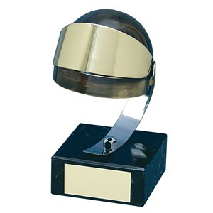 Trofeo casco varios tamaños. Ref - BP150